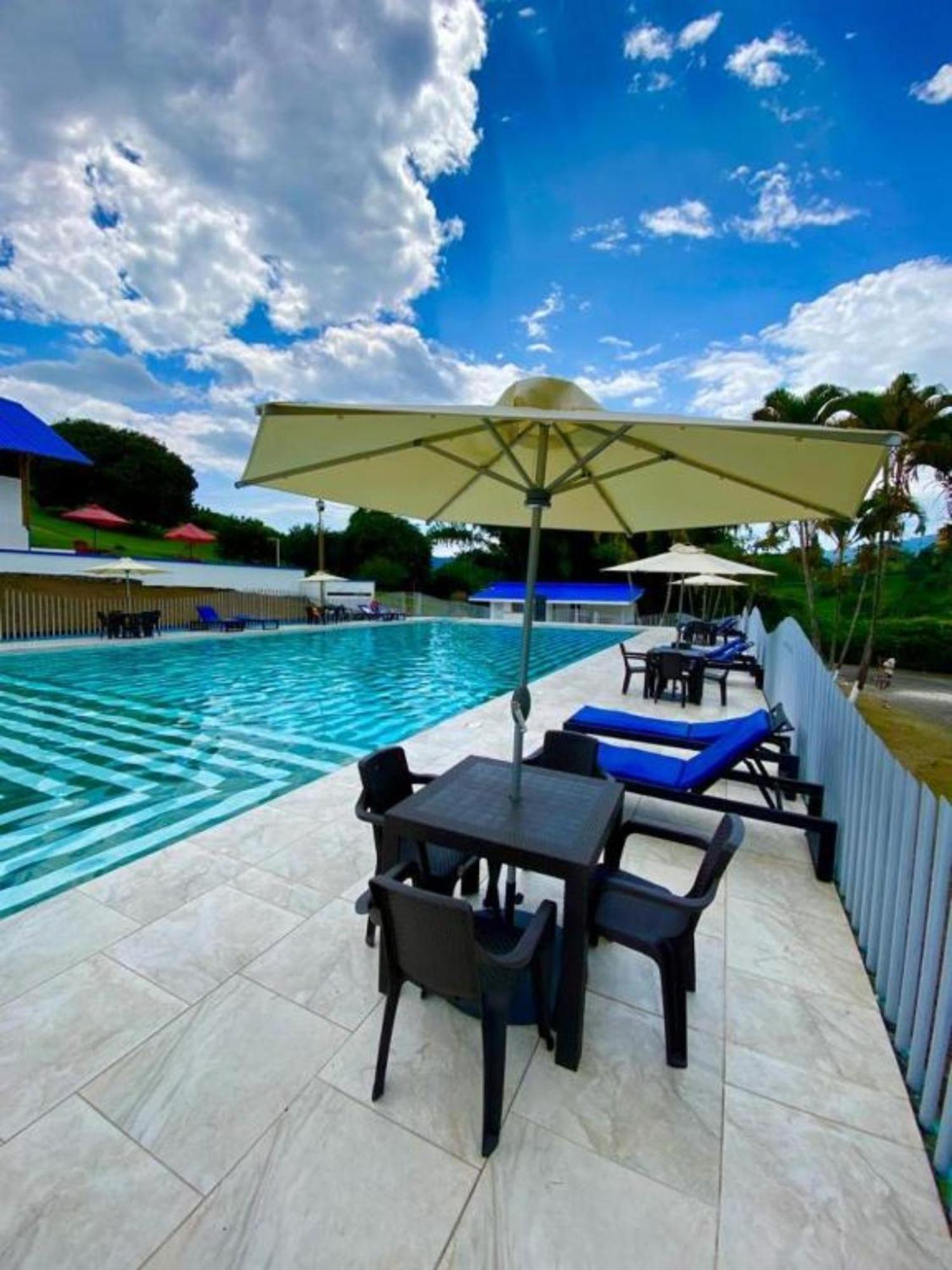 Hotel Villa Monaco Combia Baja 외부 사진